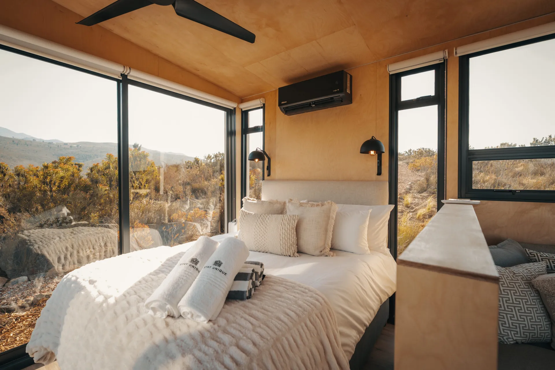 Zola Cabin gallery 7