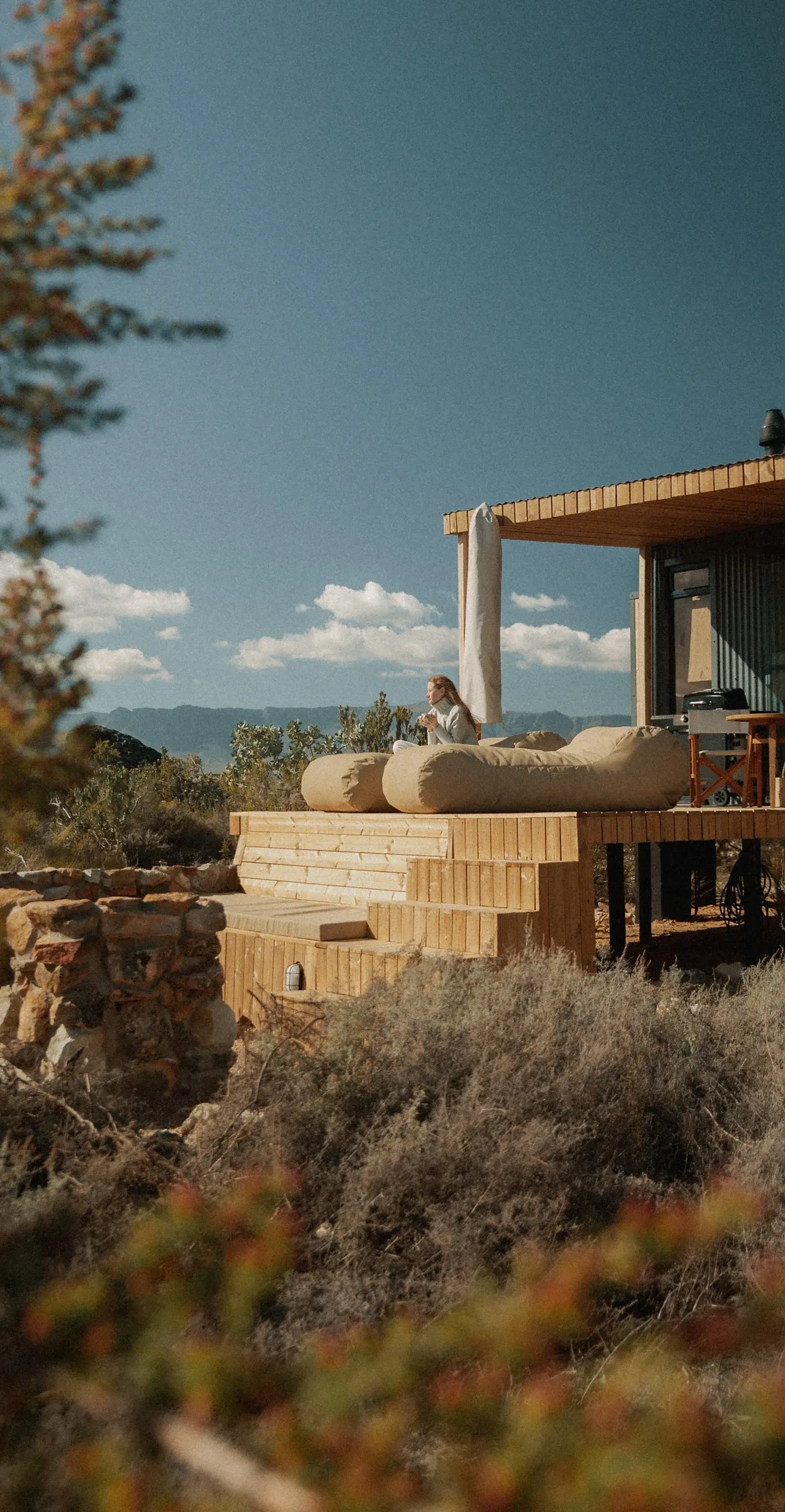 Ceci Cabin details 1