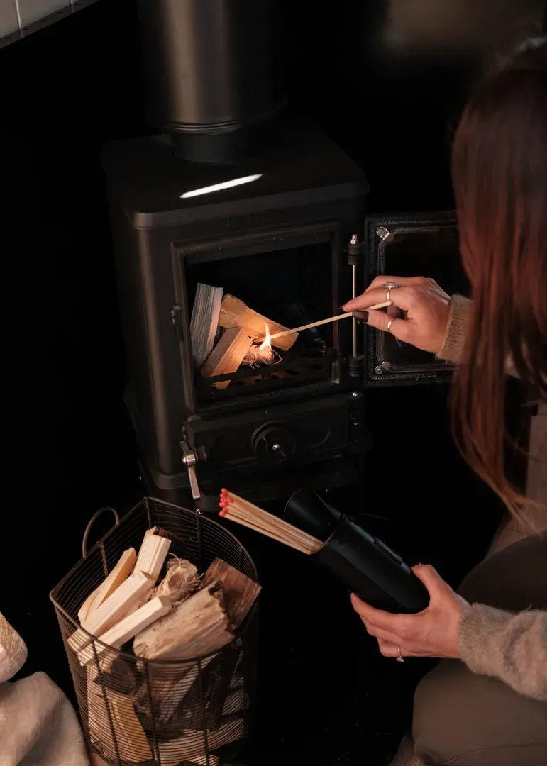 Ember cabin photography by Ula Blocksage