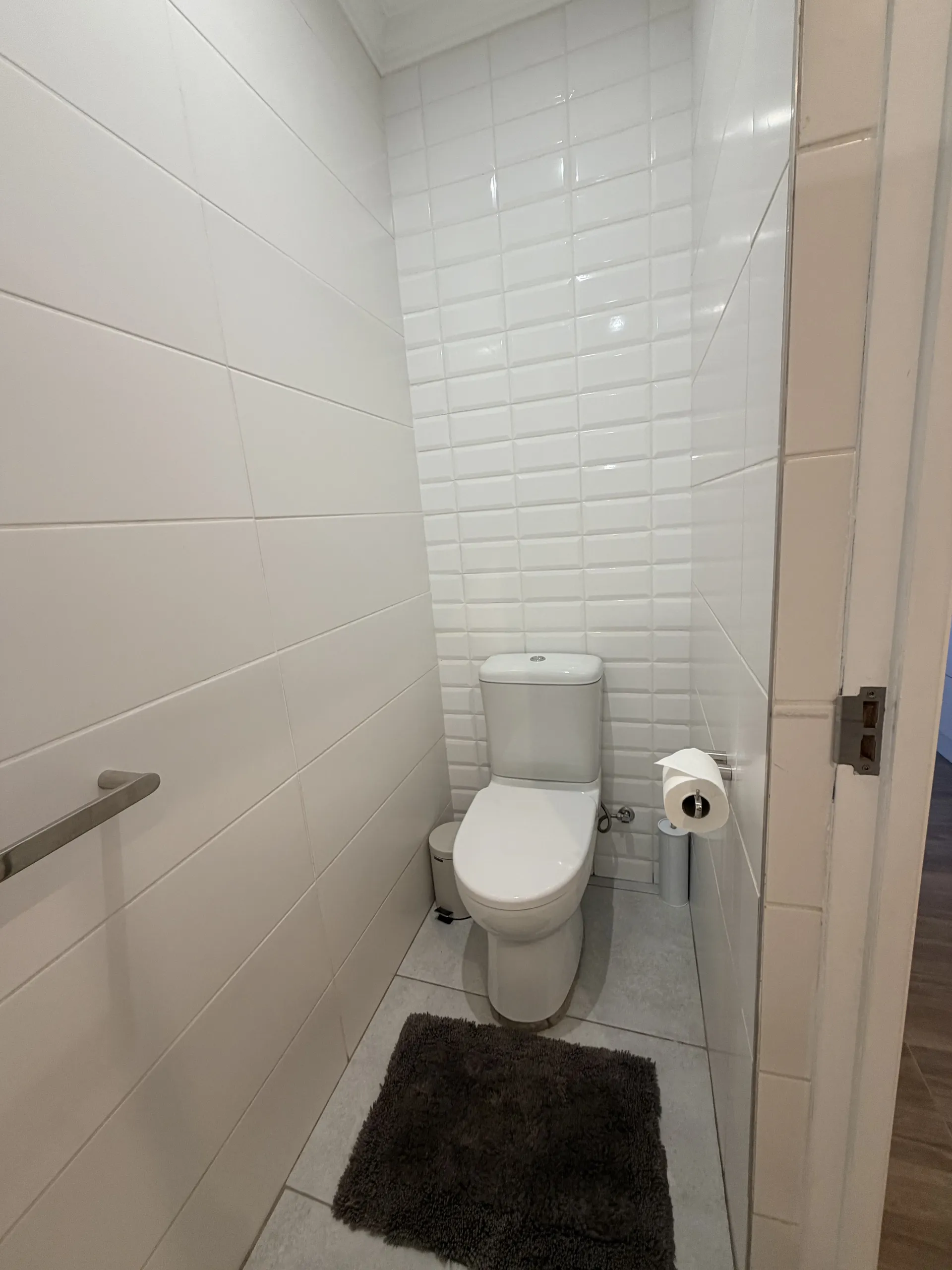 Separate toilet room