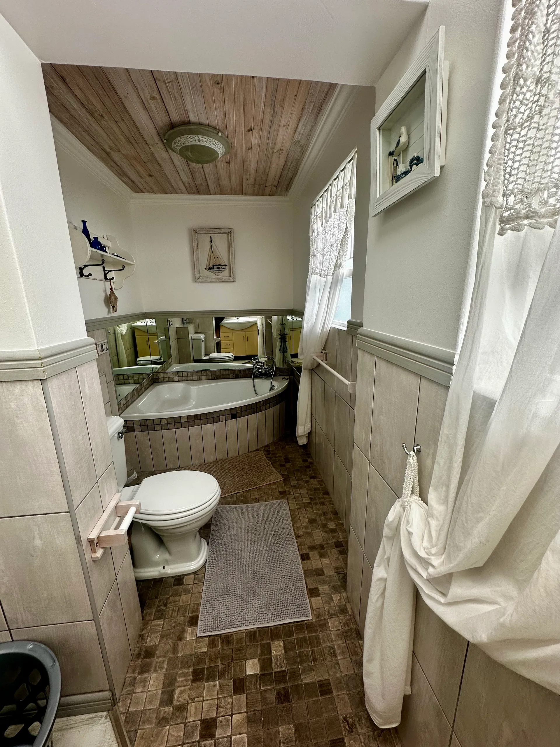 Corner Cottage photograph 10