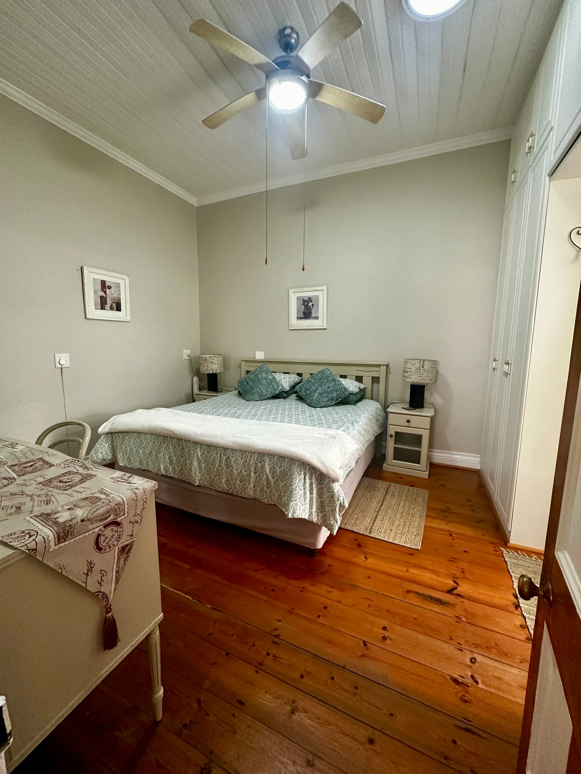 Corner Cottage photograph 9