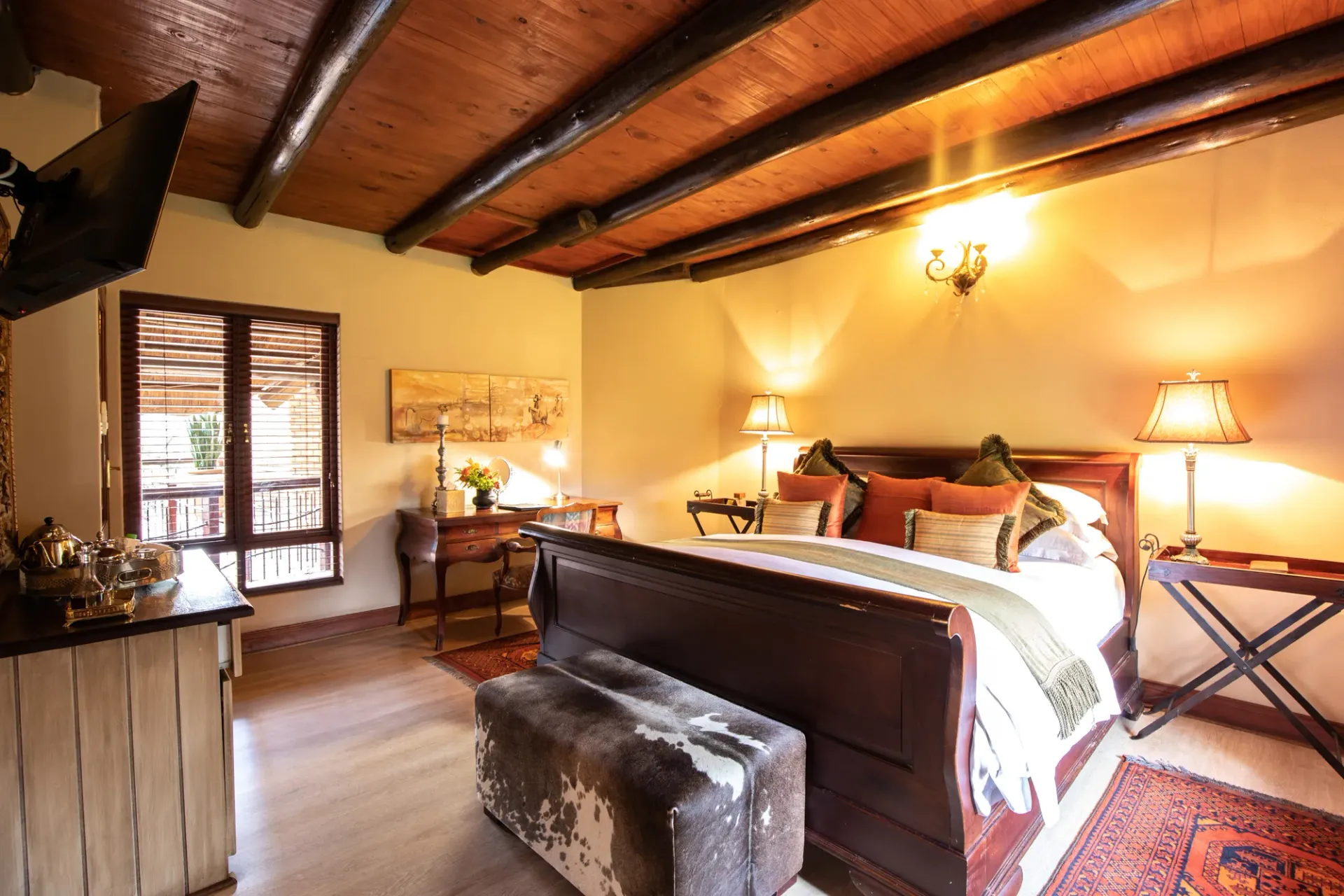 Sunset bedroom seating and desk area