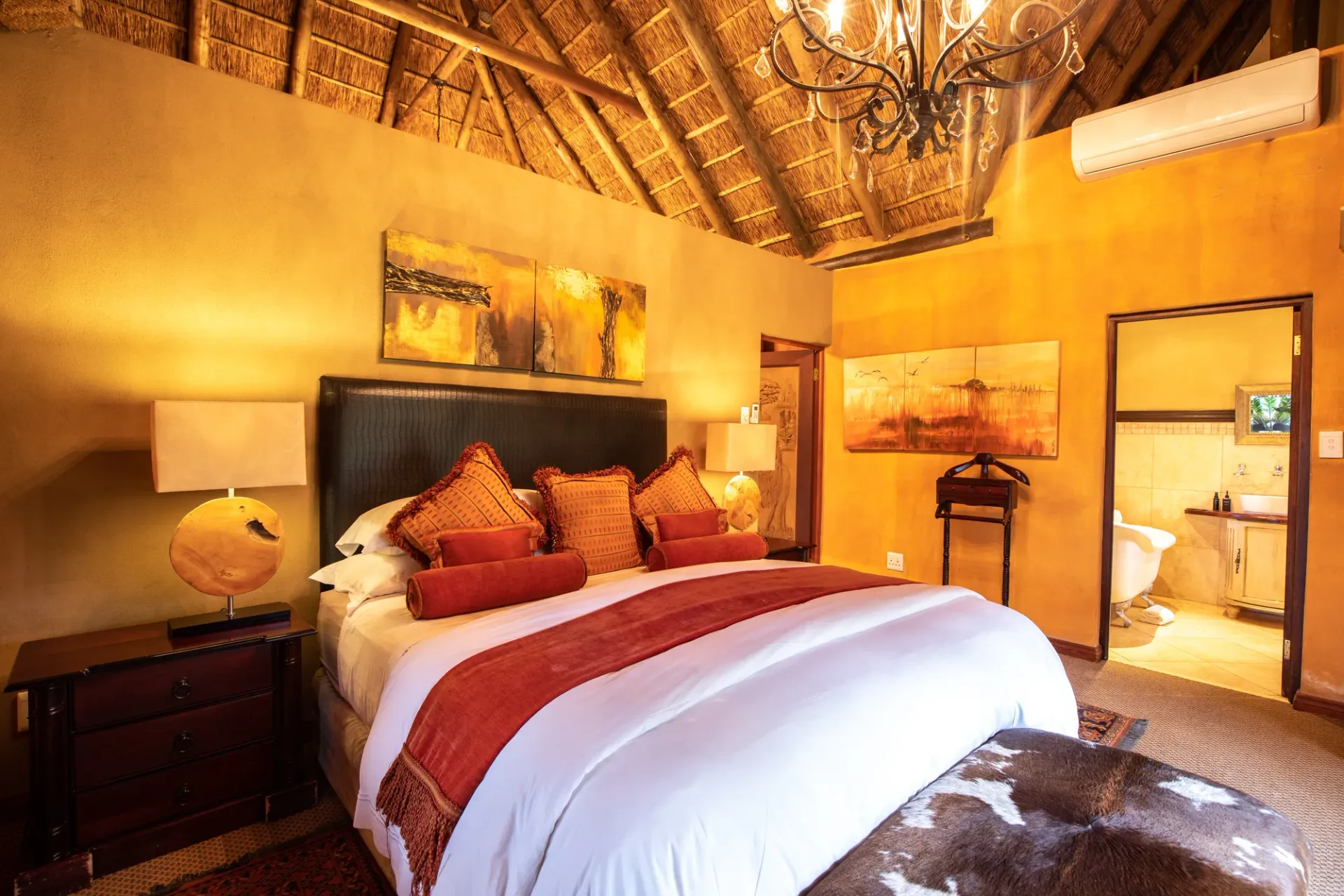 Clouds bedroom at Wings & Water Guest Villas
