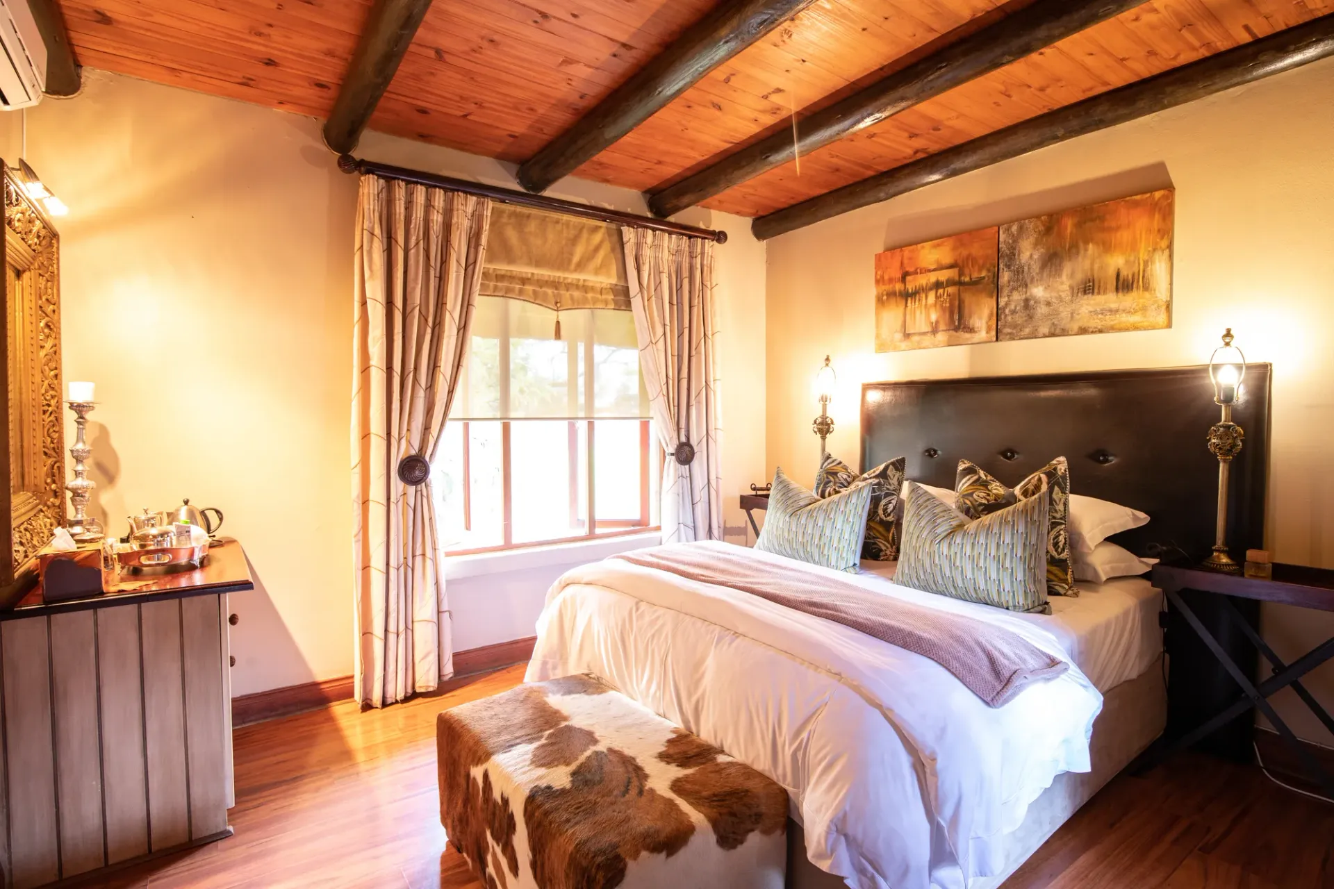Breeze bedroom at Wings & Water Guest Villas
